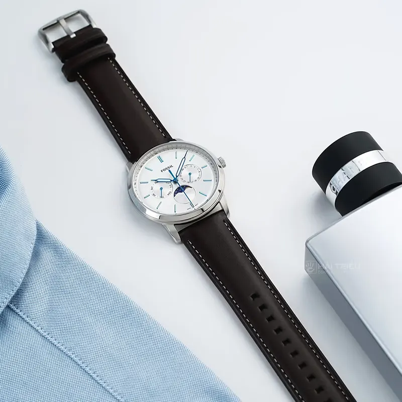 Fossil Neutra Moonphase Chronograph Men’s Watch- FS5905